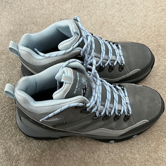 Skechers Shoes - Picture 2 of 10